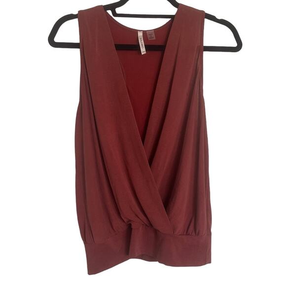 Solemio Womens Wrap Tank Top Sleeveless Stretch V-Neck Blouse Red S NWOT - Picture 8 of 9